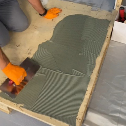 balkonabdichtung-dichtschlamme-2k-abdichtung-terrasse-balkone-bad-level-plus-10-in-action-3