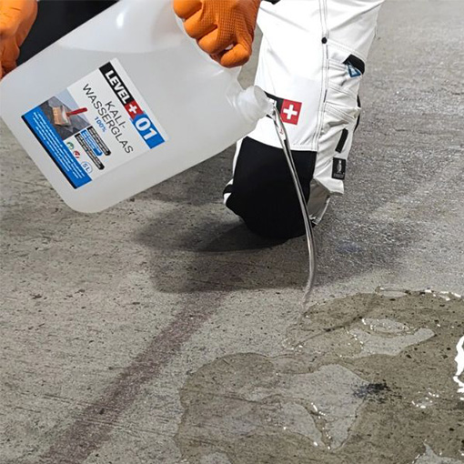 kaliwasserglas-pur-betonversiegelung-grundierung-level-plus-01-in-action-4