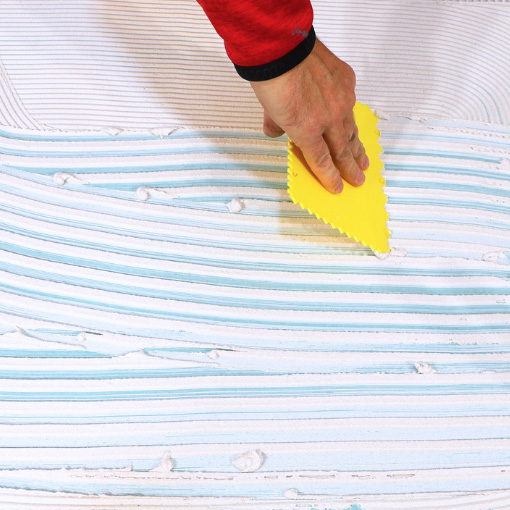 montagekleber-kontaktkleber-korkkleber-styroporkleber-in-action-4