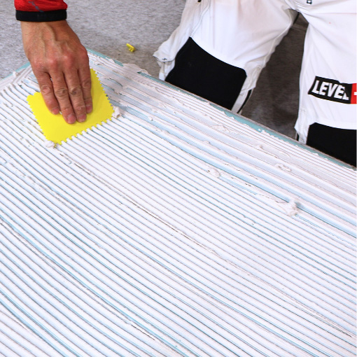 styroporkleber-korkkleber-renovieren-dispersionkleber-polymerbasis-level-plus-13-in-action-5